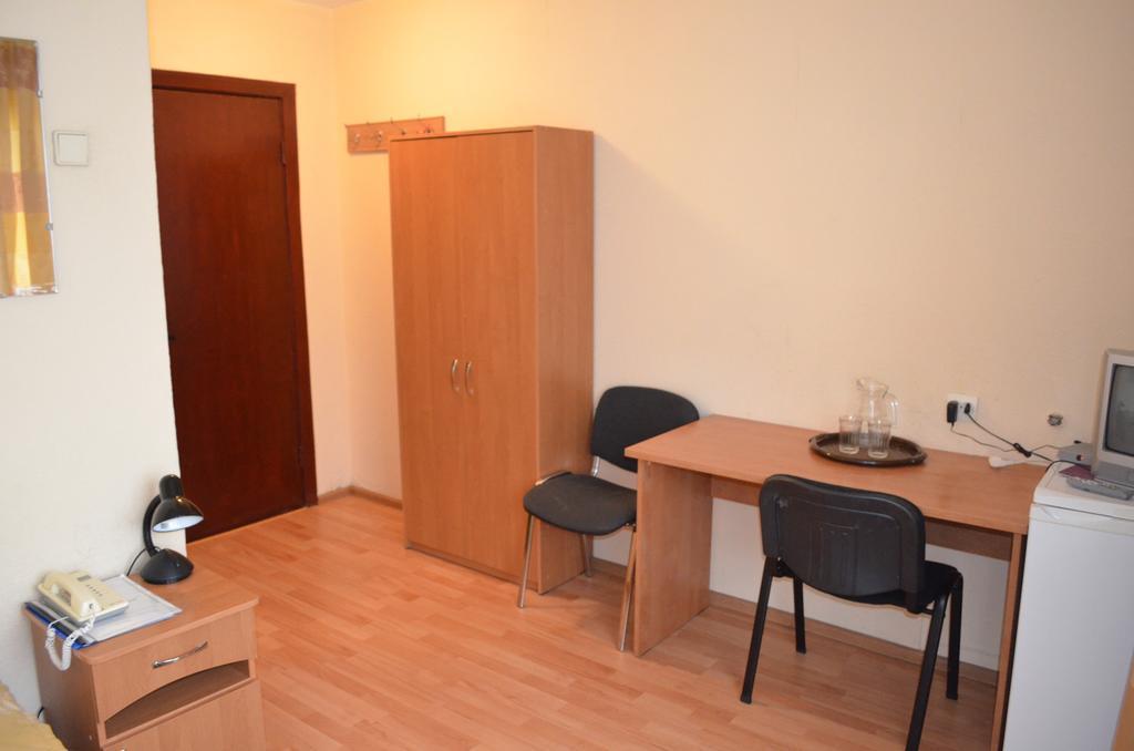 Predslava Hotel Kyiv Quarto foto